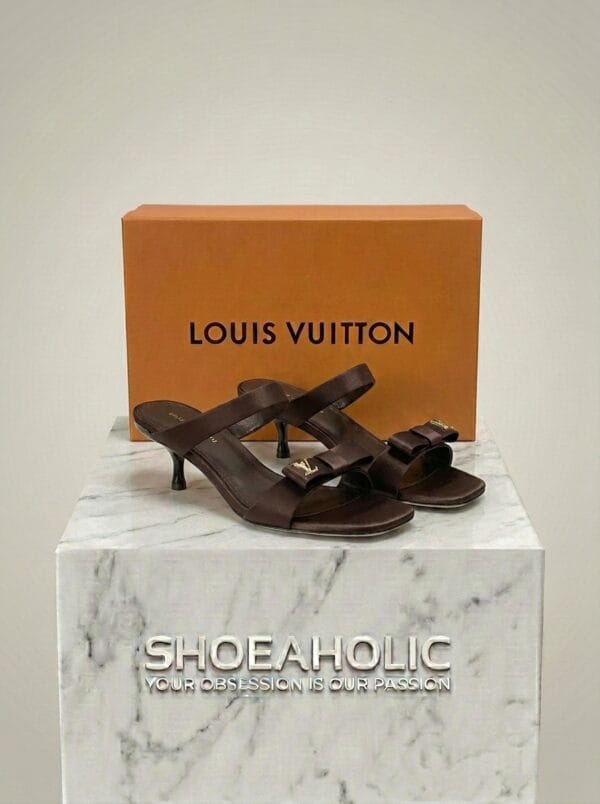 Shoe rendering with 202604222241 3