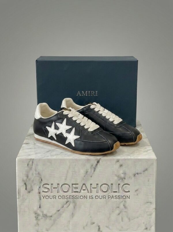 Shoe rendering with pedestal logo 202604301157 16